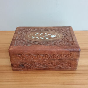 Vintage Hand Carved Wood Jewelry Trinket Box Inlay Flower India Sheesham